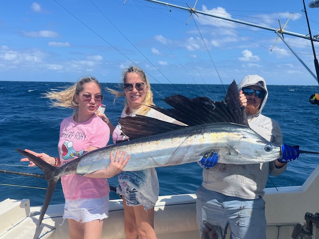 Fort Lauderdale charter fishing in the month of April